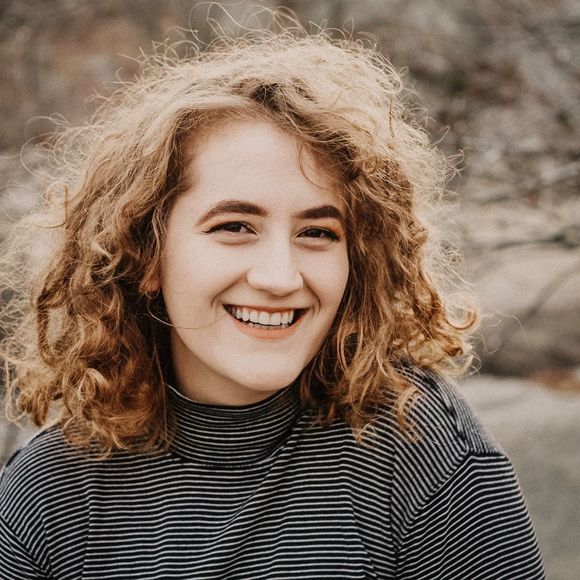 Meet your Posher, Emily - Picture 1 of 1